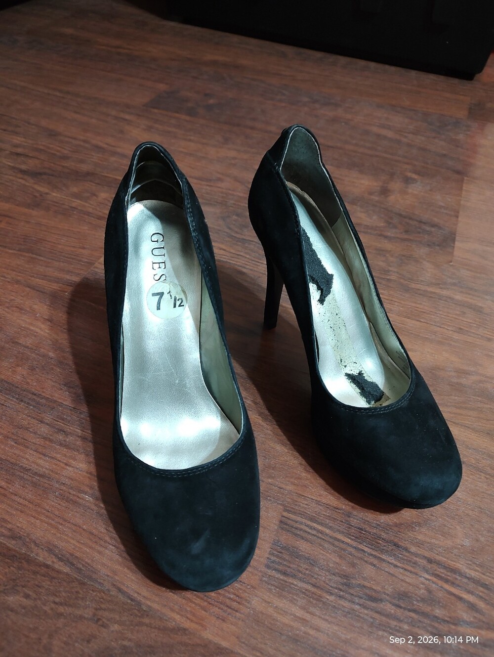 Classic Black Suede Women's Pumps - Picture 5 of 5